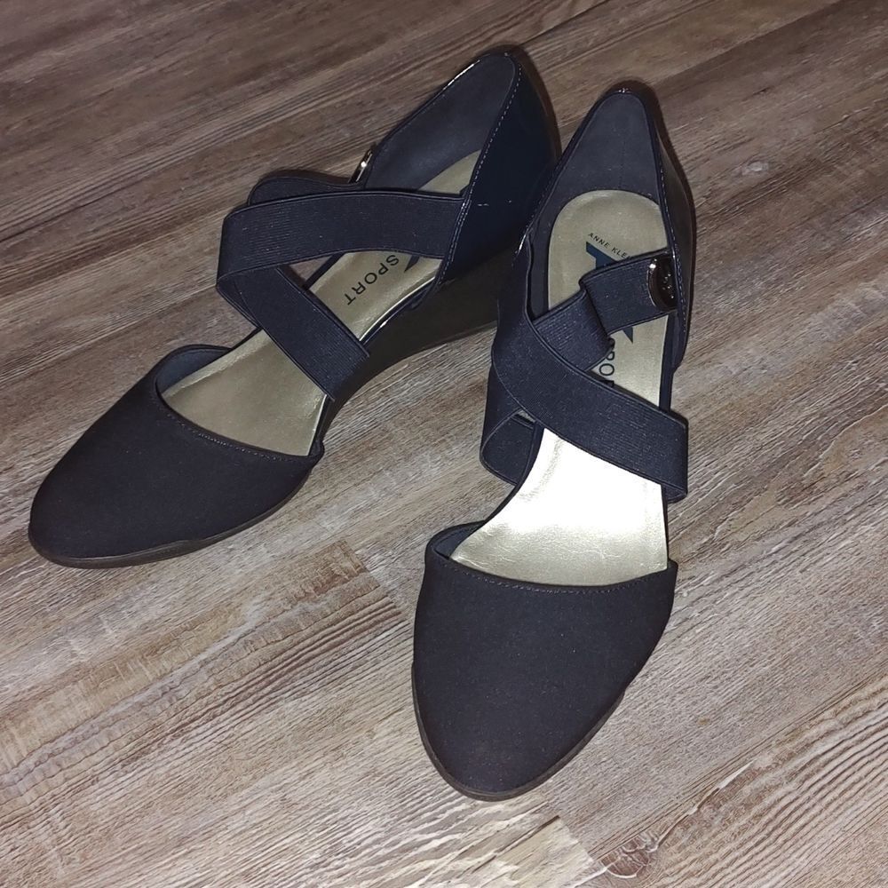 Anne Klein Sport  Navy Teaberry Wedge Pump  Sz 11